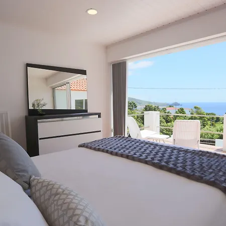 Bed and breakfast 35th Atlantic View