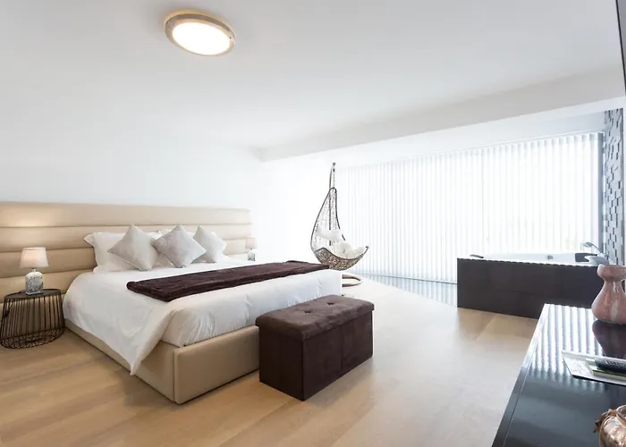 35th Atlantic View Couette-café 4*